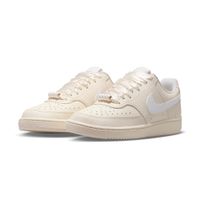 Tenis para Mujer Nike Dunk Low Retro SE de Piel Sintética Beige